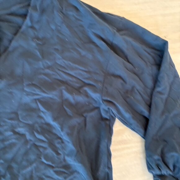 Travis Matthew Oversized Long Sleeve vneck sweater XS - Picture 4 of 7